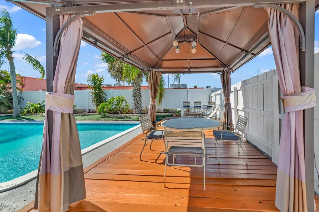 The Blue Villa - Luxury Clearwater By Bluebellaestate ラーゴ エクステリア 写真