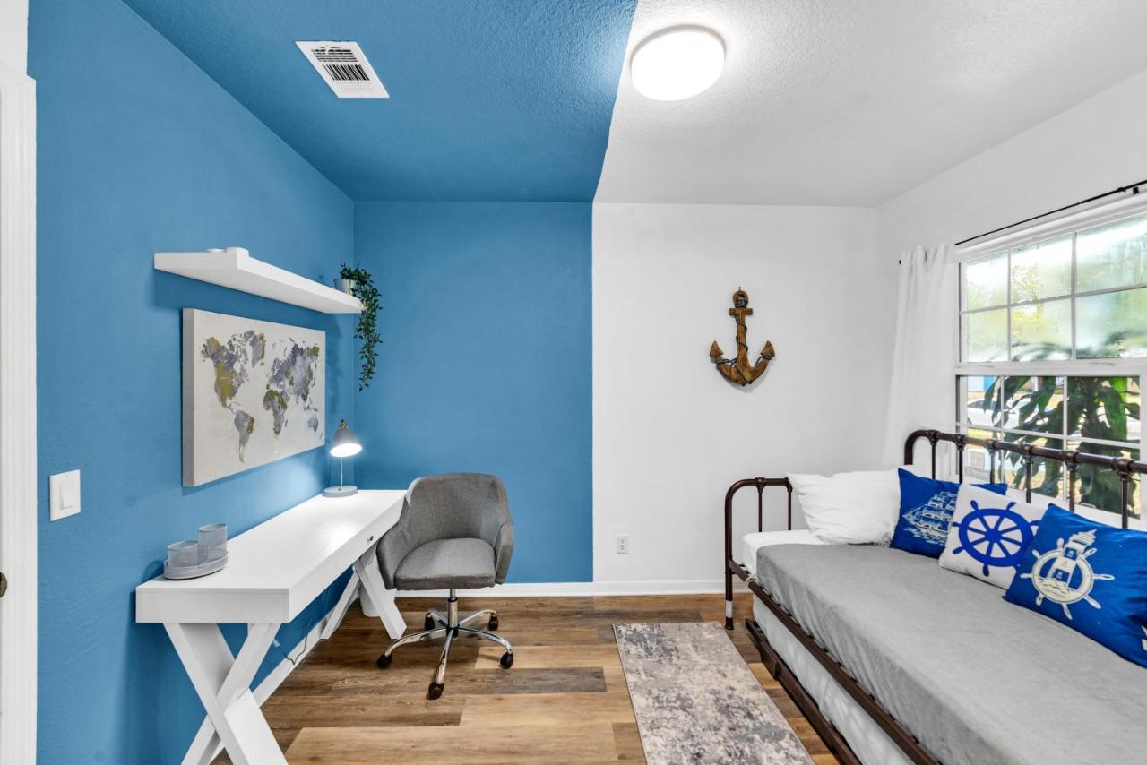 The Blue Villa - Luxury Clearwater By Bluebellaestate ラーゴ エクステリア 写真