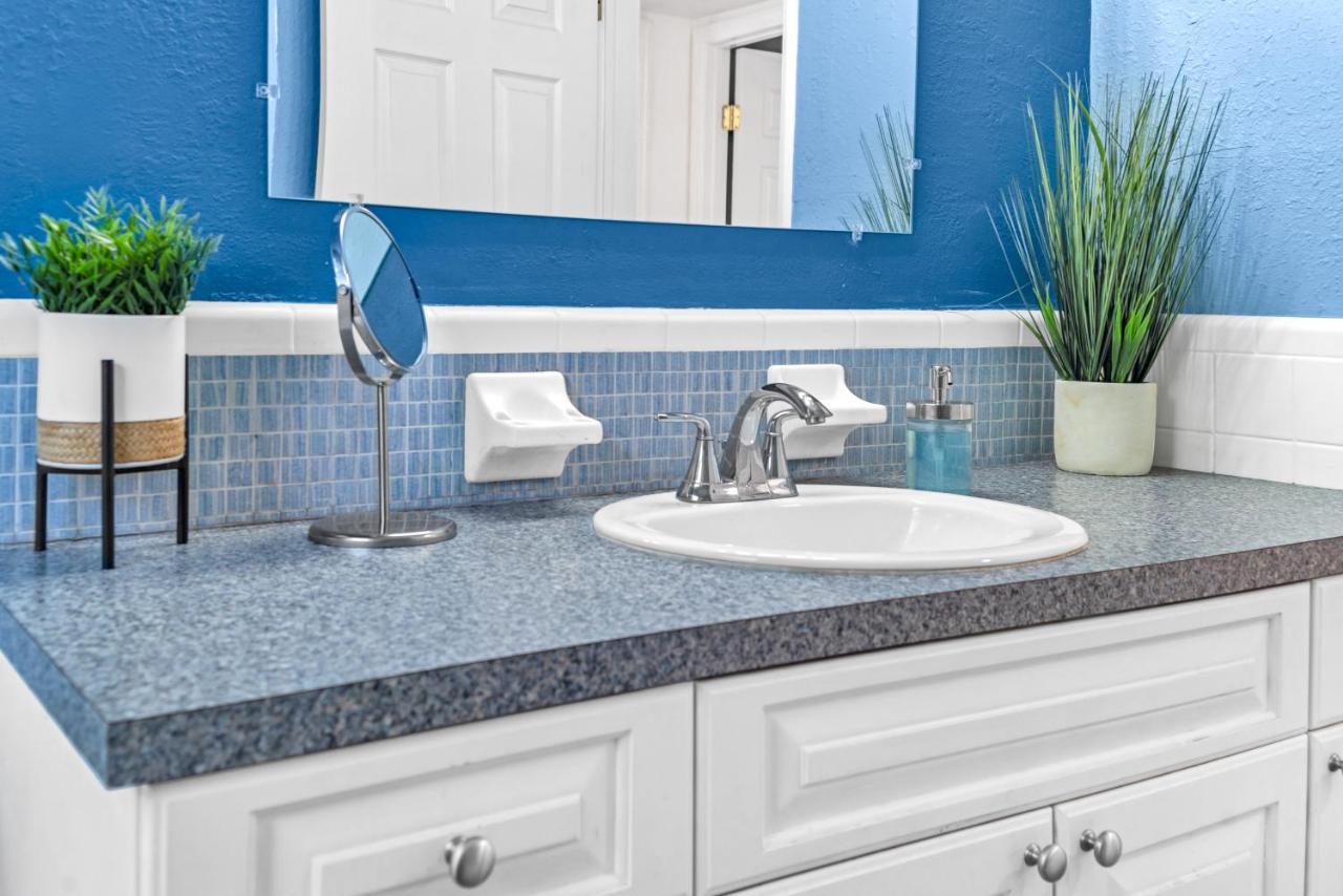 The Blue Villa - Luxury Clearwater By Bluebellaestate ラーゴ エクステリア 写真